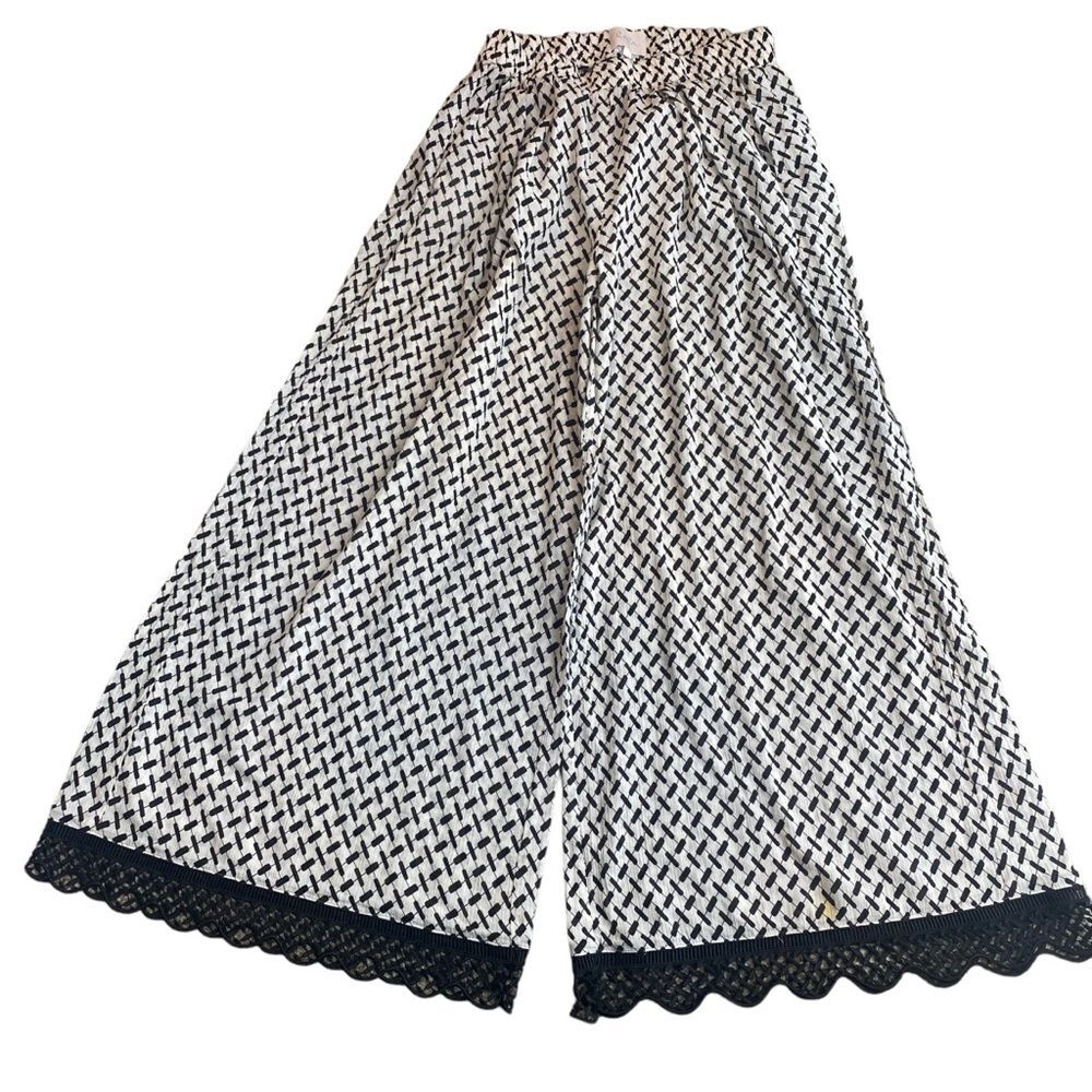 Lala Berlin Women’s M Wide Leg Flowy Beach‎ Pant Black White Embroidered Hem